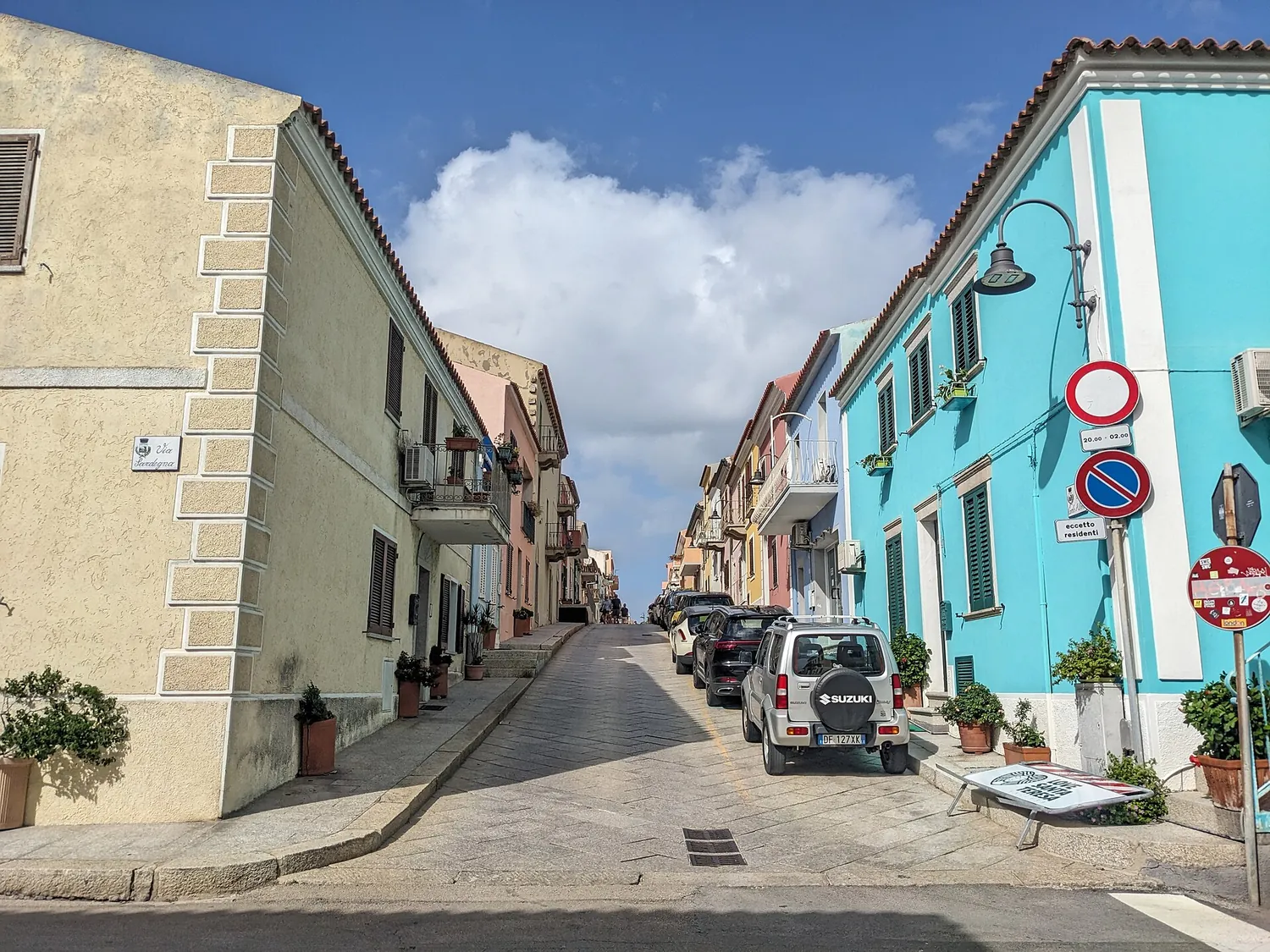 Bilocale Conti — Tre case vacanza nel centro di Santa Teresa Gallura,  (Sardegna)